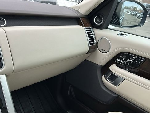 Used 2022 Land Rover Range Rover Westminster Edition image 19