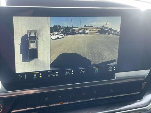 Used 2025 Chevrolet Silverado 2500 LTZ w/ LTZ Plus Package AWD/4WD image 18
