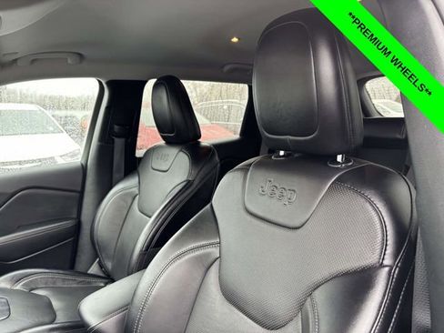 Used 2023 Jeep Cherokee Altitude Lux image 6