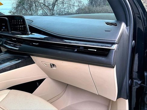 Certified 2021 Cadillac Escalade Premium Luxury image 24