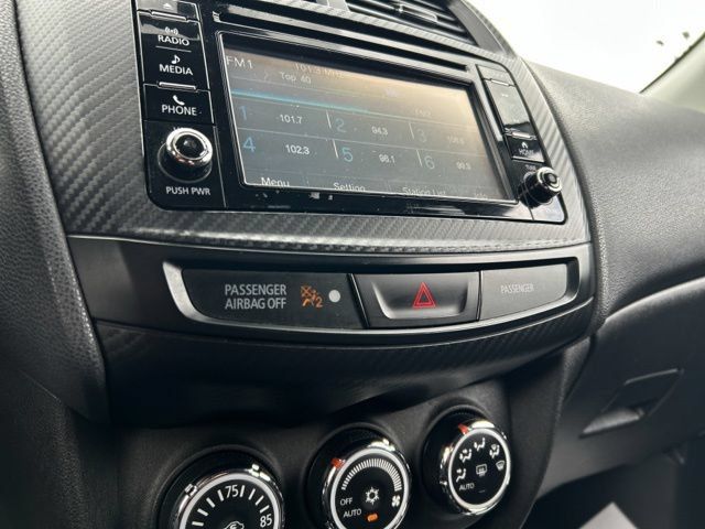 Used 2017 Mitsubishi Outlander Sport SE FWD image 39