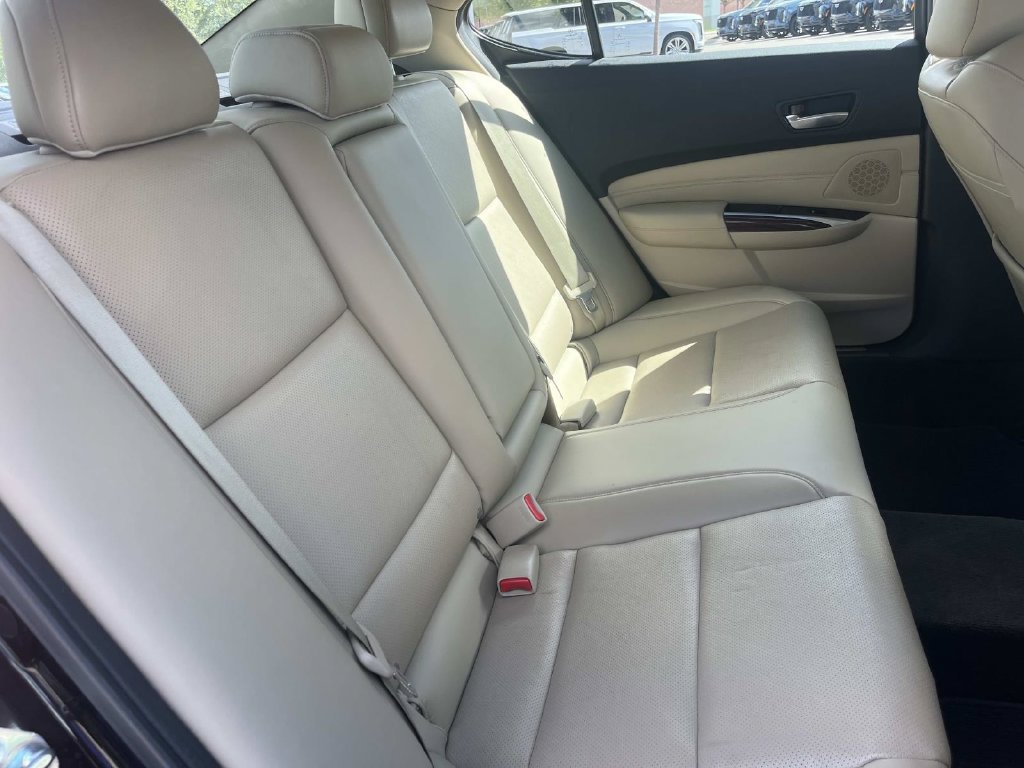 Used 2015 Acura TLX w/ Technology Package FWD image 19