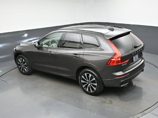 Used 2024 Volvo XC60 B5 Plus w/ Protection Package Premier AWD/4WD image 43