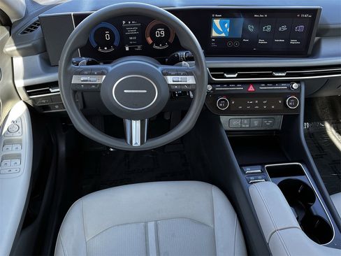 Used 2025 Hyundai Sonata SEL image 10