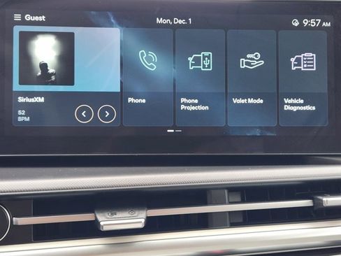 Used 2025 Hyundai Santa Fe SEL image 16