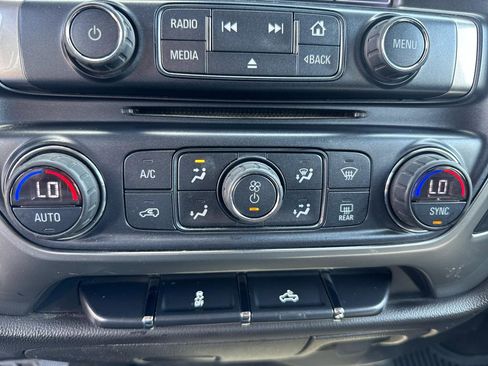 Used 2018 Chevrolet Silverado 1500 LT w/ All Star Edition image 21