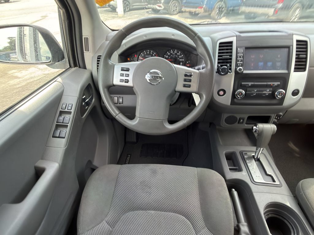 Used 2019 Nissan Frontier SV RWD image 11