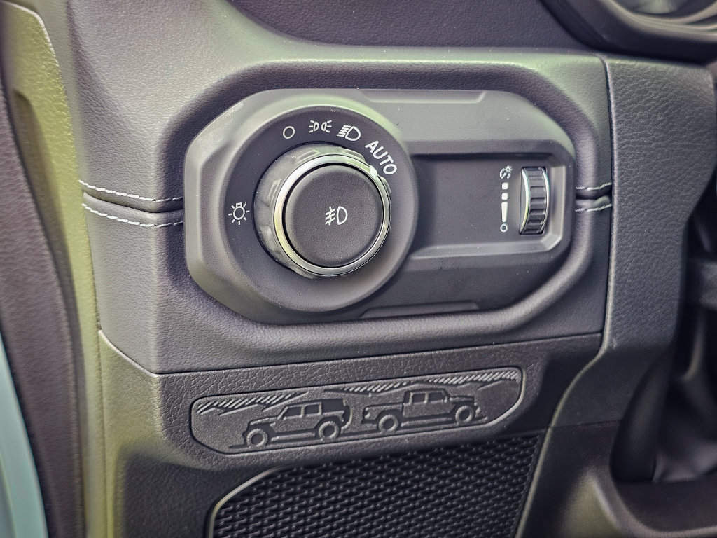 New 2027 Jeep Wrangler Unlimited Sahara AWD/4WD image 13