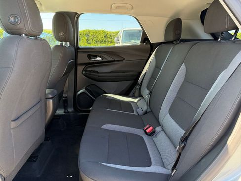 Used 2025 Chevrolet TrailBlazer LT image 23