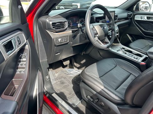 Certified 2020 Ford Explorer Limited w/ Class III Trailer Tow Package image 8