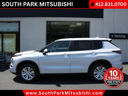 New 2025 Mitsubishi Outlander ES