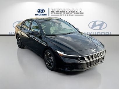 Used 2025 Hyundai Elantra SEL