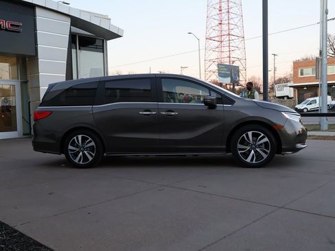 Used 2022 Honda Odyssey Touring image 8