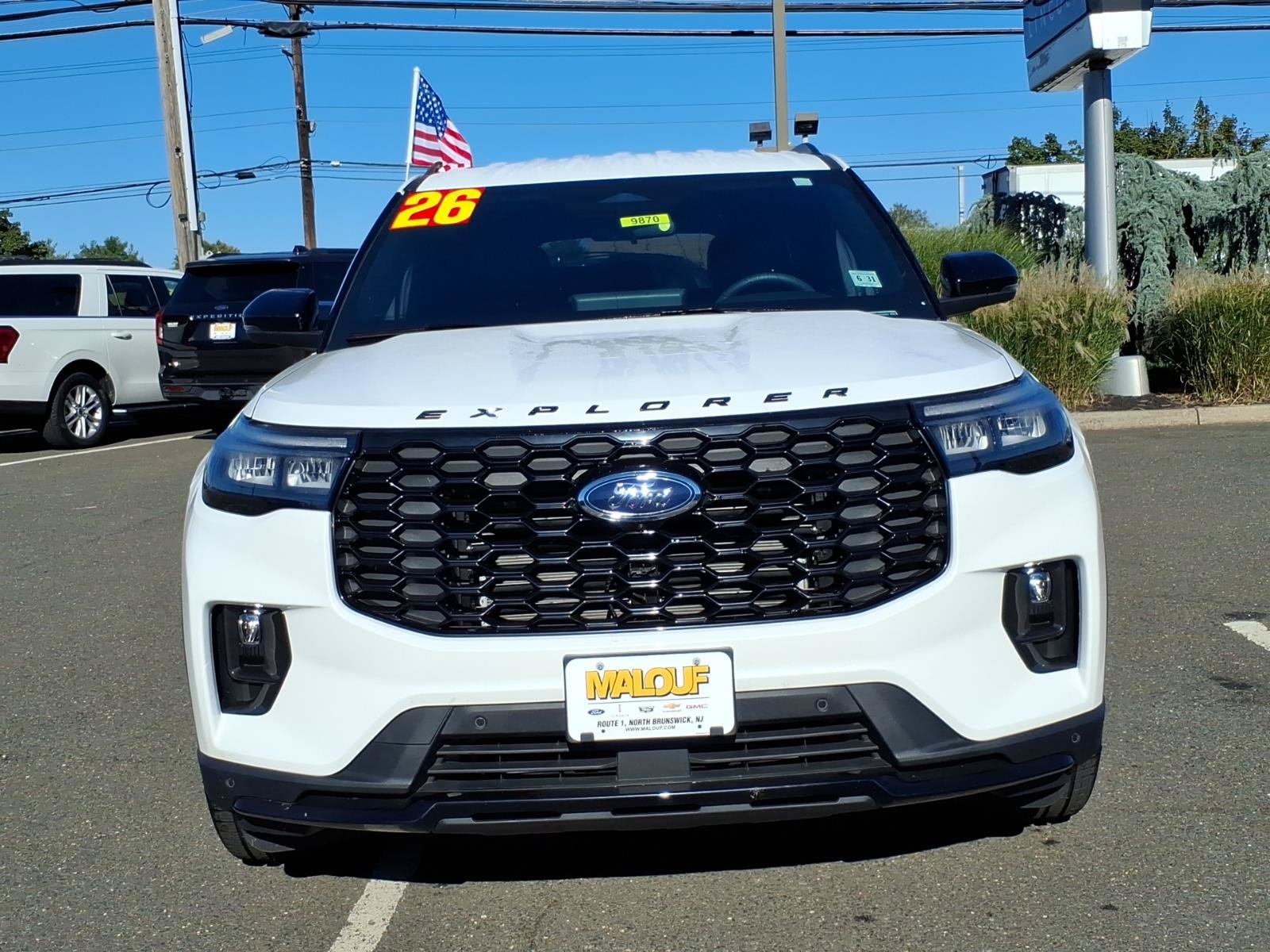Used 2026 Ford Explorer ST-Line w/ ST-Line Street Pack AWD/4WD image 2