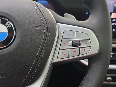 Used 2025 BMW X7 xDrive40i w/ Premium Package AWD/4WD image 14