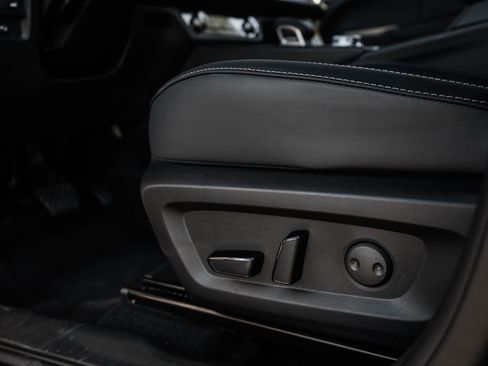 New 2026 Nissan Rogue SL AWD/4WD image 19