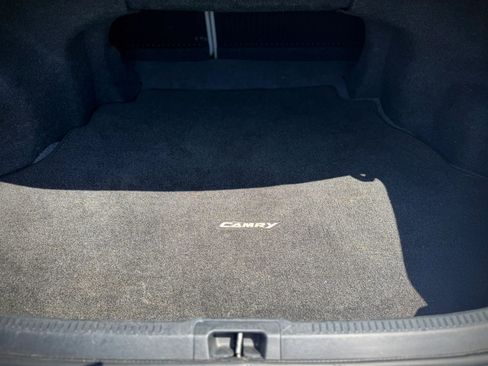 Used 2012 Toyota Camry LE FWD image 18