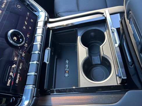 New 2026 GMC Yukon Denali w/ Sun & Power Step Package image 33