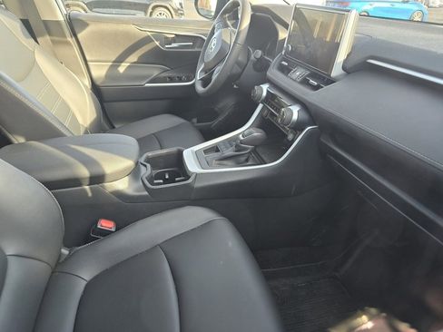 Used 2025 Toyota RAV4 XLE Premium image 16
