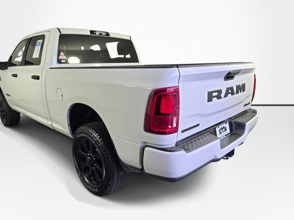 New 2026 RAM 3500 Big Horn AWD/4WD image 15