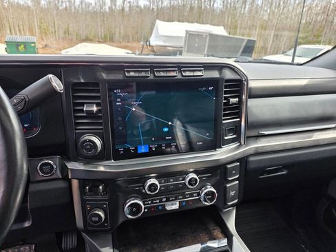 Used 2024 Ford F350 Lariat w/ Lariat Ultimate Package AWD/4WD image 34