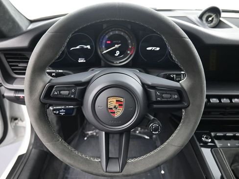 Certified 2022 Porsche 911 GT3 image 12