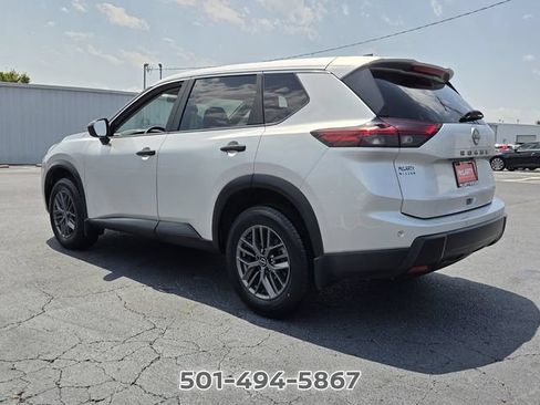 Certified 2024 Nissan Rogue S FWD image 3