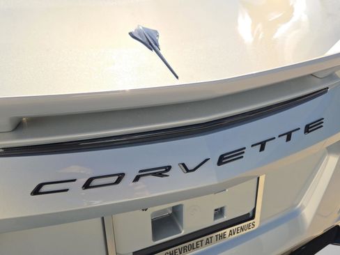 Used 2022 Chevrolet Corvette Stingray Preferred Cpe w/ Z51 Performance Package image 33