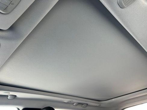 Used 2019 Jeep Cherokee Trailhawk image 31