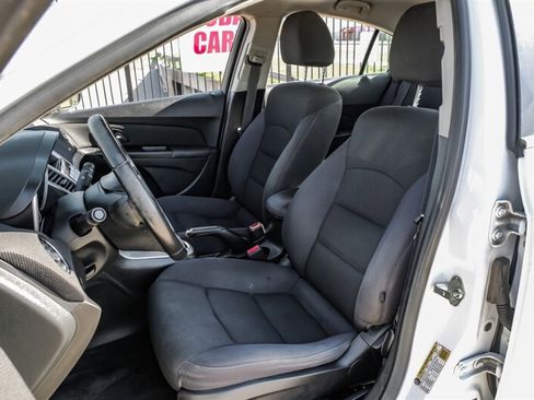 Used 2013 Chevrolet Cruze Eco image 4