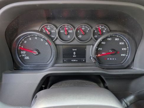 Used 2024 Chevrolet Silverado 1500 Custom image 32