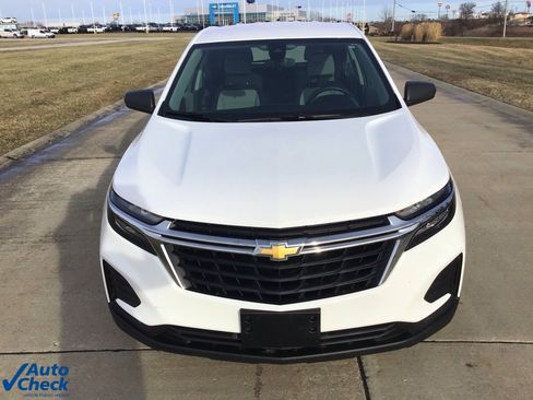 Used 2024 Chevrolet Equinox LS image 9