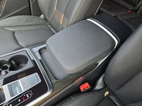 Used 2026 Audi Q7 3.0T Premium Plus w/ Premium Plus Package AWD/4WD image 39