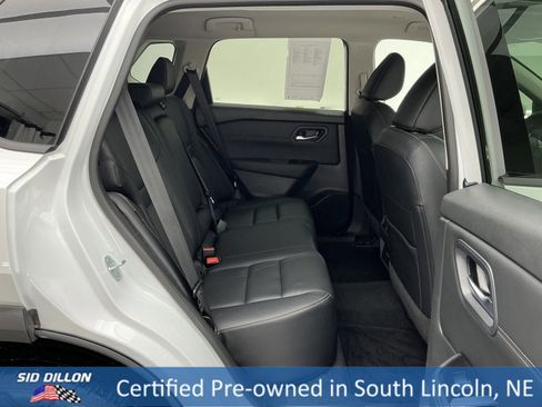 Used 2024 Nissan Rogue SL image 23