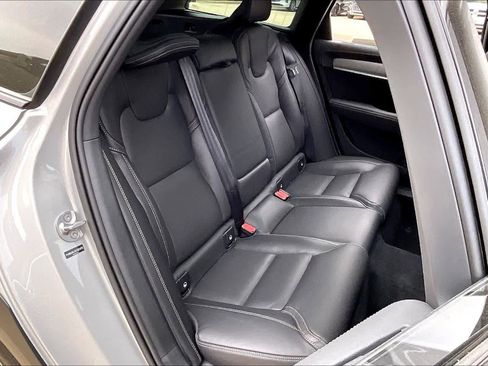 Used 2025 Volvo V90 B6 Cross Country Ultra w/ Protection Package Premier image 20