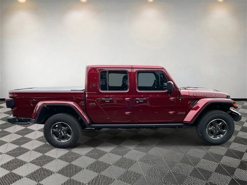 Used 2021 Jeep Gladiator Rubicon image 2