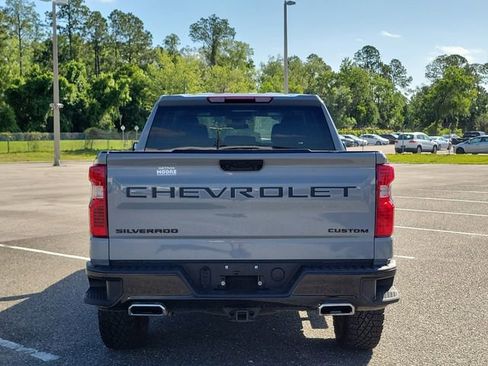 Used 2025 Chevrolet Silverado 1500 Custom Trail Boss w/ LPO, Dark Essentials Package AWD/4WD image 9