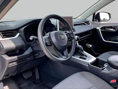 Certified 2025 Toyota RAV4 XLE w/ Convenience Package FWD image 18