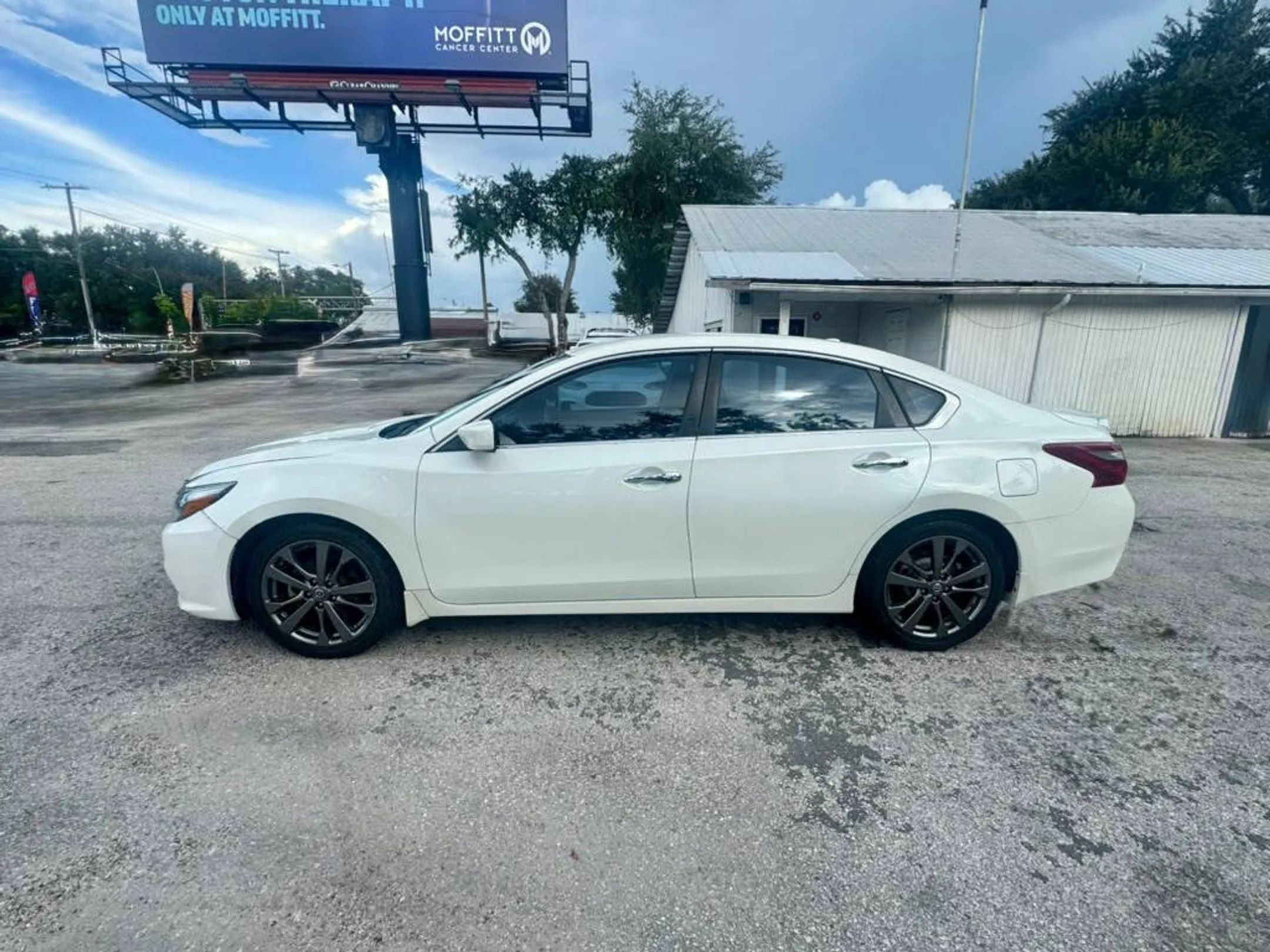 Used 2018 Nissan Altima 2.5 SR w/ SR Special Edition FWD image 6