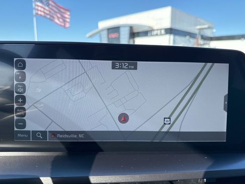 Used 2024 Kia Telluride S w/ S Sunroof Package image 19