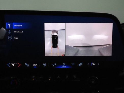 Used 2024 Chevrolet Blazer EV LT image 28