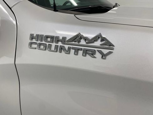 Used 2024 Chevrolet Silverado 1500 High Country w/ Technology Package AWD/4WD image 6