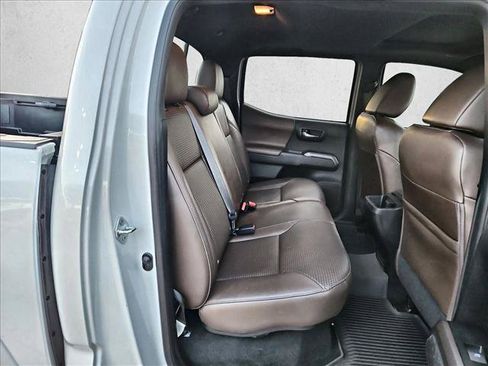 Used 2021 Toyota Tacoma Limited AWD/4WD image 21