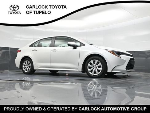Used 2026 Toyota Corolla LE FWD image 48