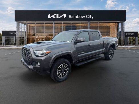 Used 2022 Toyota Tacoma TRD Sport w/ Technology Package RWD image 1