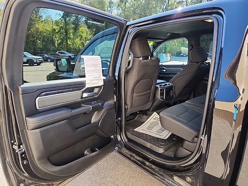 Used 2022 RAM 1500 Big Horn AWD/4WD image 23