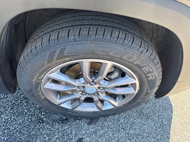Certified 2023 GMC Terrain SLT AWD/4WD image 9