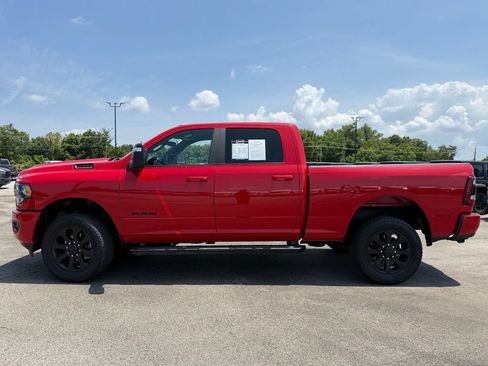Used 2024 RAM 2500 Big Horn w/ Night Edition AWD/4WD image 4