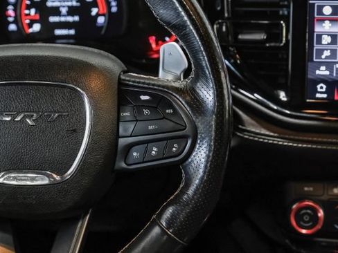 Used 2022 Dodge Durango SRT w/ Technology Group AWD/4WD image 18