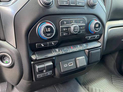 Used 2023 Chevrolet Silverado 3500 LT w/ Convenience Package AWD/4WD image 35